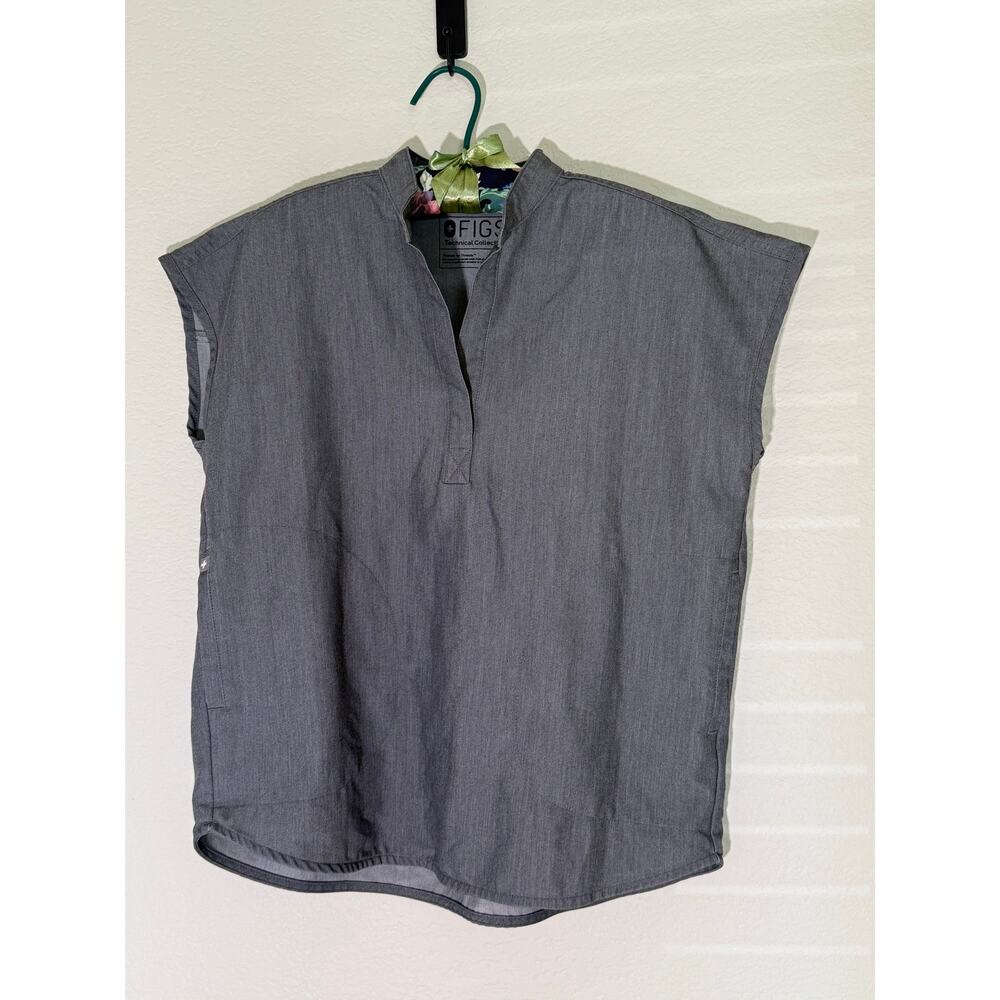 FIGS Rafaela Oversized Scrub Top graphite gray Nurse Doctor Healthcare Medical